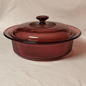 Pyrex Visions Cranberry 2.5 Qt Round Casserole V-33-B with Lid V-33-C